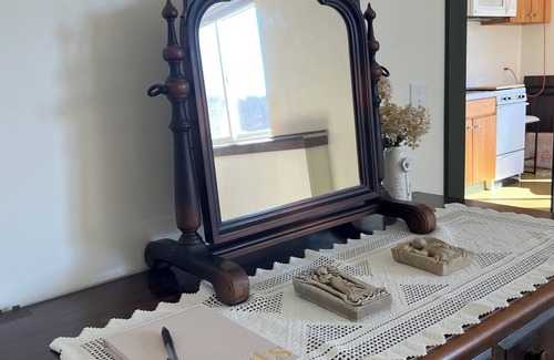Burnips Apartment | Welcome to Benison Place, a peaceful all inclusive 1-bedroom apartment with WiFi