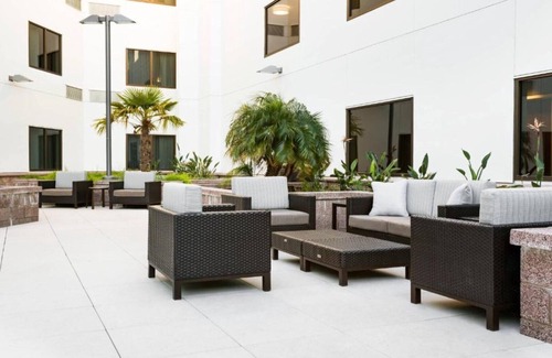 Redwood City House | Welcome to Courtyard in Redwood City!