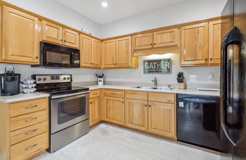 Sloans Valley House | Welcome to "Cumberland Lake Oasis" – Your Perfect Lakeside Retreat!