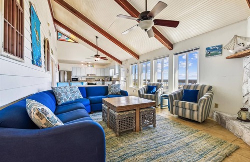 East End House | Welcome to Dapper Dolphin!