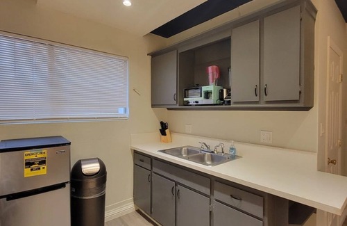 Paradise Apartment | Welcome to Fabulous Las Vegas! Located minutes away from the Las Vegas Strip