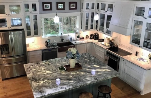 Gainesville House | Welcome to Lake Lanier most charming memory making getaway!