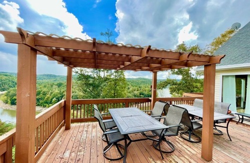 Sloans Valley House | Welcome to “Majestic View” – The View of a Lifetime!