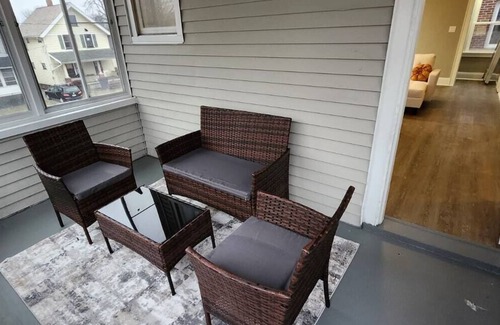 Cleveland Apartment | Welcome to our charming two-bedroom retreat nestled in the heart of West Cleveland