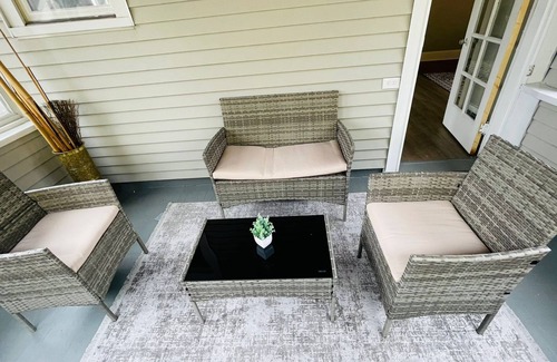 Cleveland Apartment | Welcome to our charming two-bedroom retreat nestled in the heart of West Cleveland