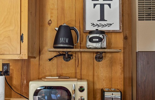 Sugarloaf Cabin | Welcome to our Kozy Cottage. Special Little Gem next to trails.