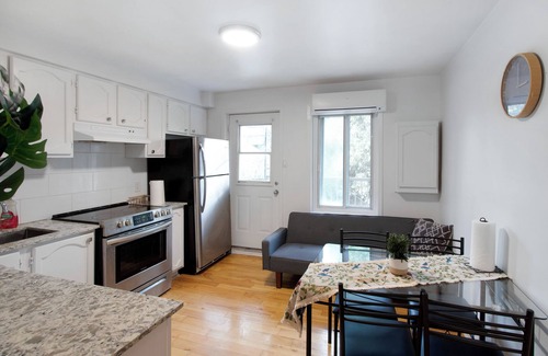 Little Burgundy Apartment | Welcome to our newly renovated 3-bedroom apartment in the heart of st Henri