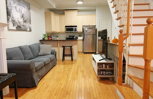 Fashion District House | Welcome to the oasis of Toronto downtown