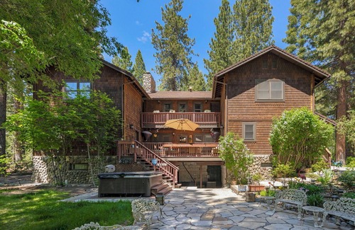 Incline Village House | Welcome to the Ponderosa Pine property