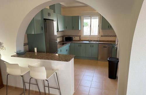 Rojales Villa | Welcome to Villasol, a spacious villa with private pool!