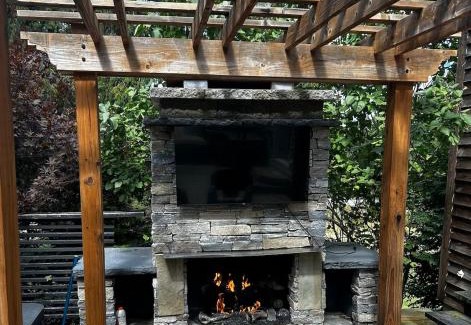 Monson House | Welcome to your all season oasis