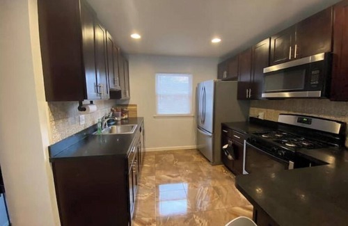 West Philadelphia House | Welcome to Your Cozy Retreat in West Philadelphia!