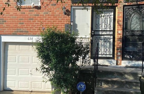 West Philadelphia House | Welcome to Your Cozy Retreat in West Philadelphia!