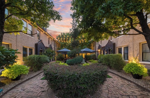 Old East Dallas Condo | Welcome to your Dallas escape — a luxurious 1-bedroom, 1-bath condo nestled in the prestigious Swiss Ave district. Perfect for 2 guests, this retreat blends timeless elegance with modern amenities for an unforgettable stay.