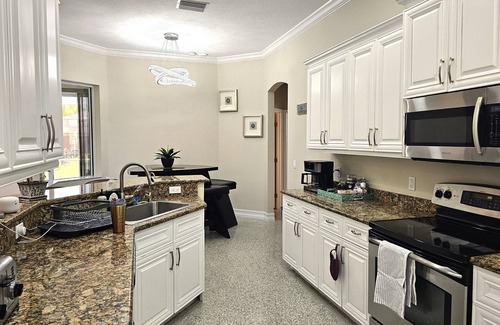 Port Charlotte House | Welcome to your dream pool home in Port Charlotte!