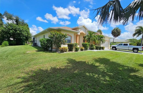 Port Charlotte House | Welcome to your dream pool home in Port Charlotte!