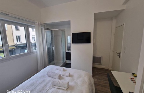 Agen Apartment | WelcomeAgen * Suite Paris * Wifi * Hypercentre