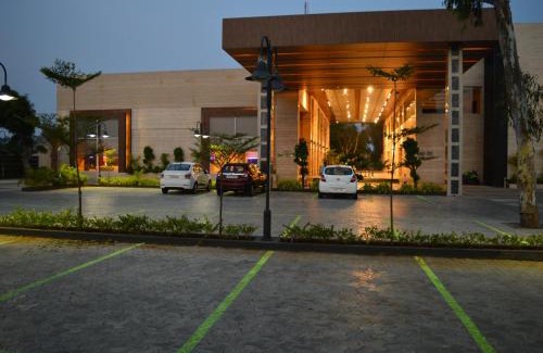 Mahabalipuram Resort | Welcomhotel by ITC Hotels, Kences Palm Beach, Mamallapuram