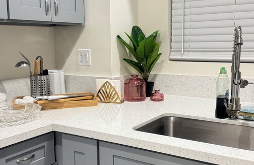 Southwest Anaheim House | Welcoming 2-bedroom Brand New Unit B with AC in Anaheim, 5 Mins to Disneyland