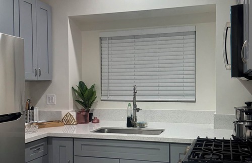 Southwest Anaheim House | Welcoming 2-bedroom Brand New Unit B with AC in Anaheim, 5 Mins to Disneyland