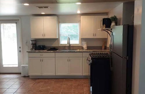 Warren House | Welcoming 3-bedroom House - Howland OH