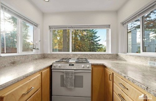 Abbott Loop Condo | Welcoming Executive Style 2 Bedroom in S. Anchorage