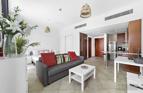 Motor City Apartment | WelHome - Stylish Studio with Park Views in Regent House 2