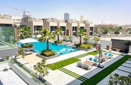 Al Mankhool Apartment | Well Furnished Apartment