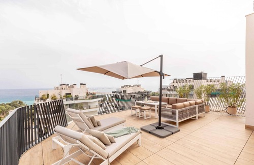 Villajoyosa Apartment | Well furnished penthouse with communal pool in Villajoyosa, Costa Blanca, Spain for 6 persons
