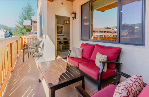 Leavenworth House | Well-maintained luxury townhouse in Downtown Leavenworth