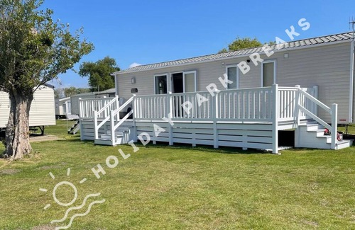 Selsey House | Well Presented 3 bed with large veranda @ Seal Bay Resort(Formerly Bunn Leisure)
