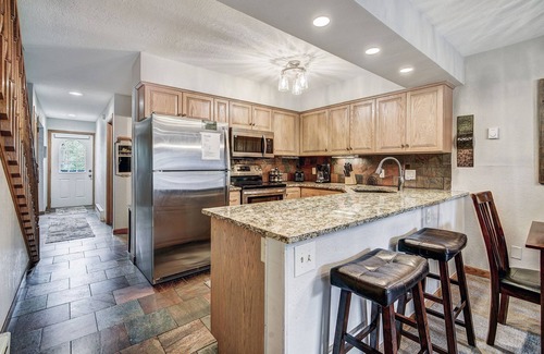 Historic District Villa | Wellington 3 in Silverthorne
