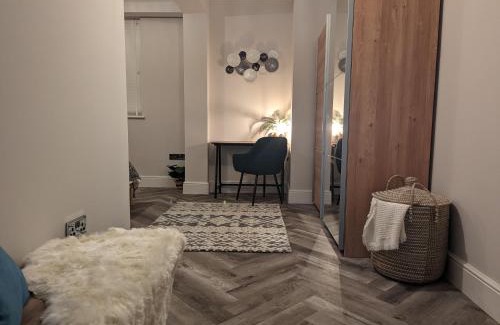 Nottingham City Centre Apartment | Wellington Circus