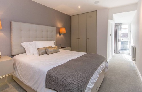 St. Johns Wood Condo | Wellington Court Aprtments st John Wood