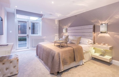 St. Johns Wood Condo | Wellington Court Aprtments st John Wood