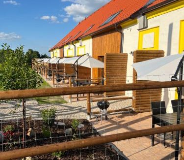 Dynin Apartment | Wellness zoo apartmány Lhota