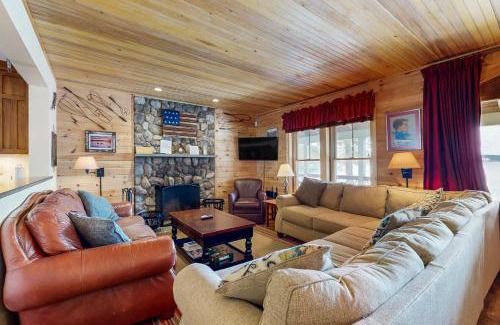 Meredith House | WeSeekANook