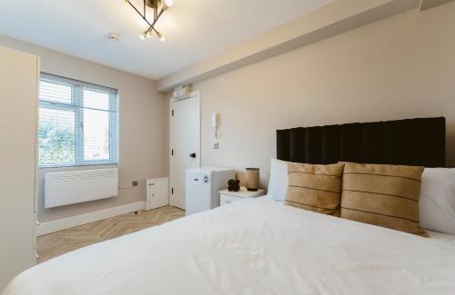 Hillingdon Hotel | West Drayton Self Contained Studios