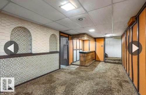 West Edmonton House | West end