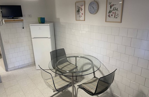 San Vincenzo Apartment | West garden: basement within walking distance of the sea