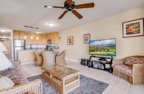 Kihei Condo | West Maui View+Homey Comfort! Open Design w/New Kitchen, WiFi–Kamaole Sands 4307