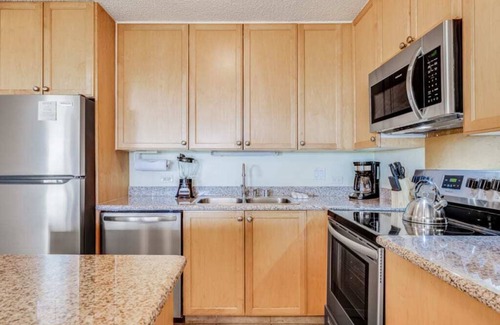 Kihei Condo | West Maui View+Homey Comfort! Open Design w/New Kitchen, WiFi–Kamaole Sands 4307