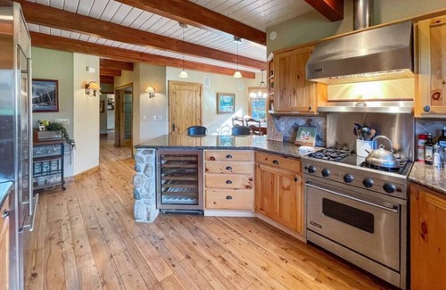 Tamarack Resort Apartment | West Mountain Hideaway
