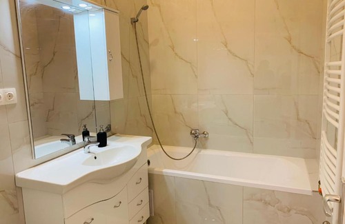 Ujlipotvaros Apartment | West Residence