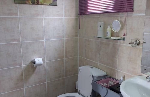 Ermelo House | West Street Inn - Ermelo