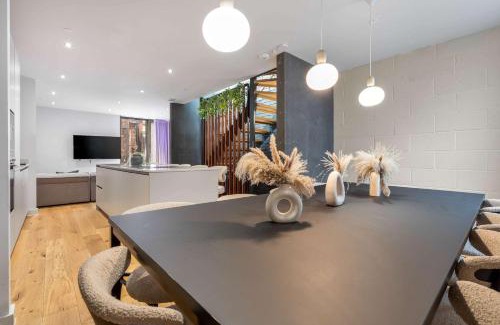 Manchester City Centre House | West Townhouse by CasaCity
