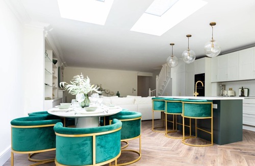 Westbourne Apartment | Westbourne Park Road XVIII by onefinestay