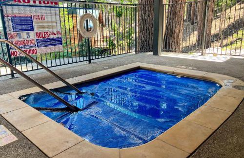 Mammoth Lakes Apartment | Western Slopes Villas 3