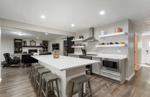 Westfield House | Westfield Lodge - Sleeps 28!
