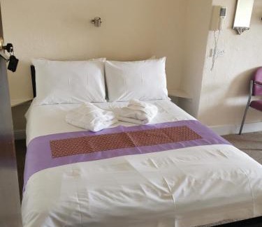 Morecambe Bed & Breakfast | Westleigh